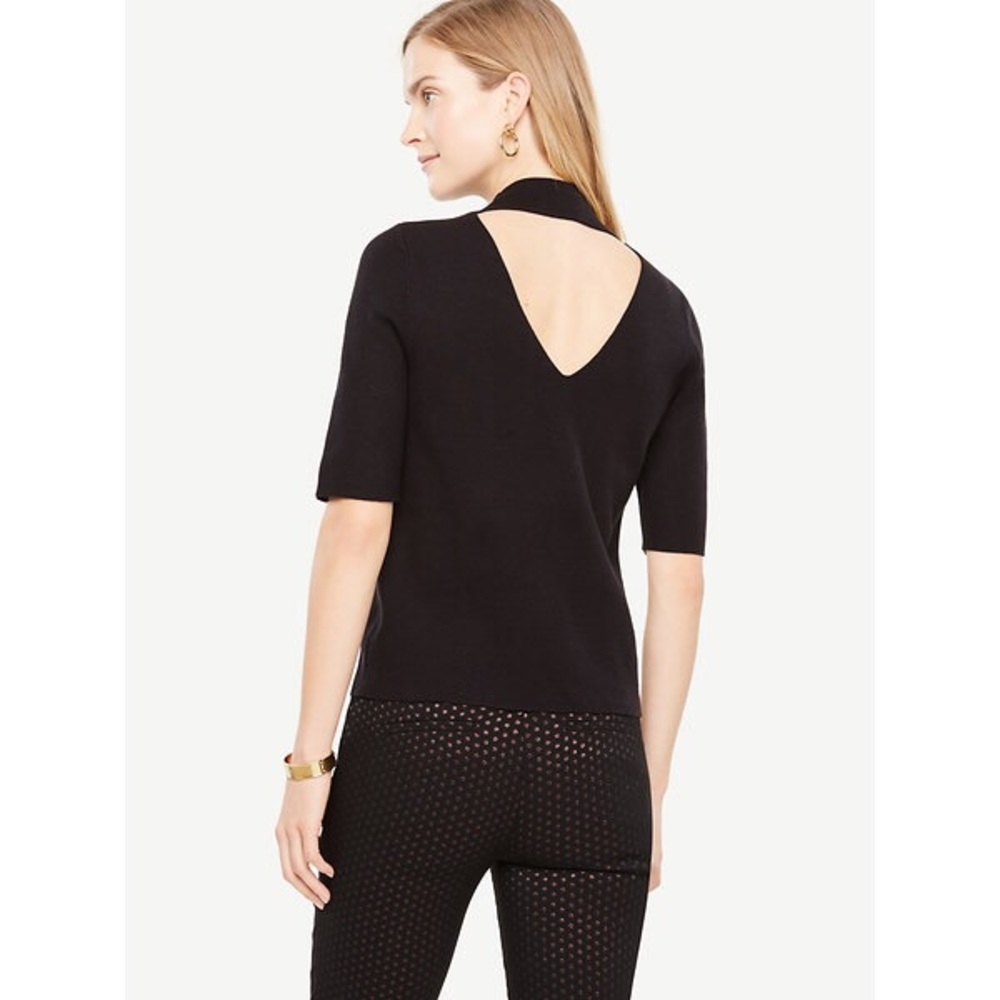 Ann Taylor, Mock-neck V-neck back, knot top,Sz XS